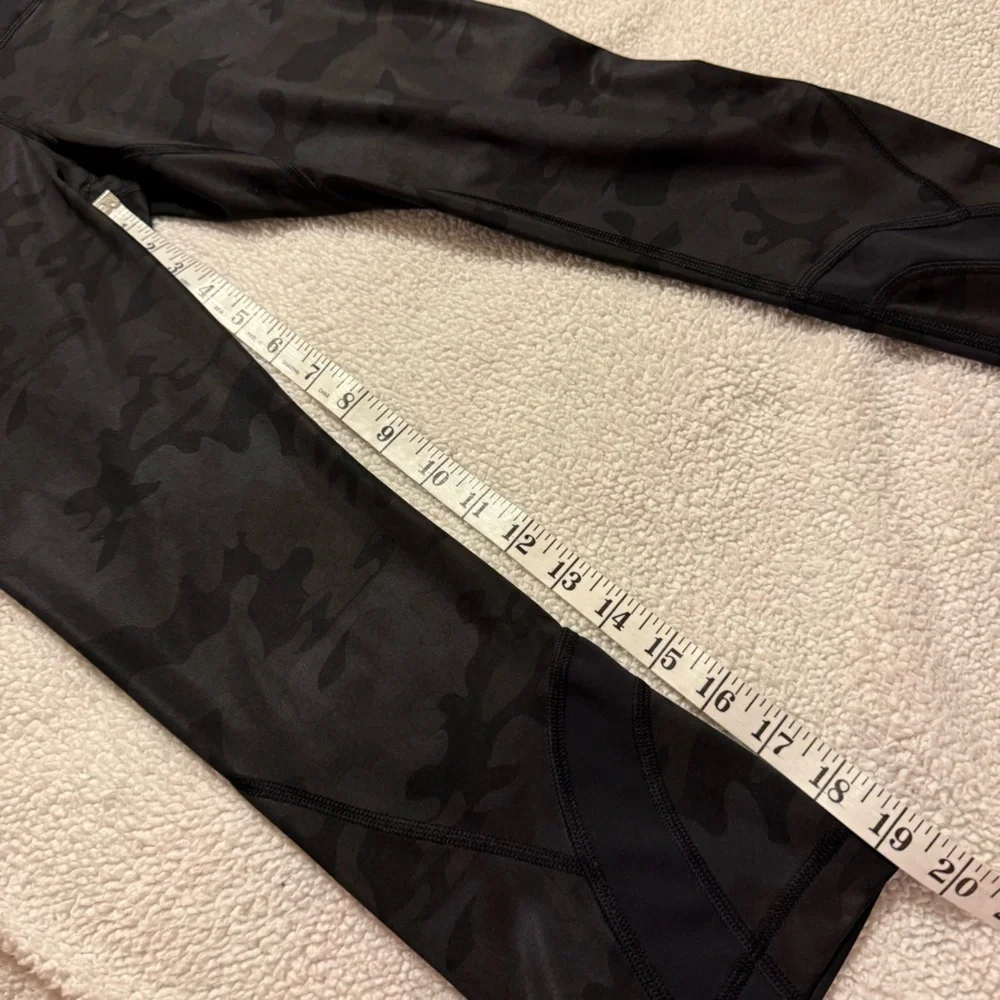 Lululemon Run: Inspire Crop II Leggings All Luxtreme Savasana Camo New Black